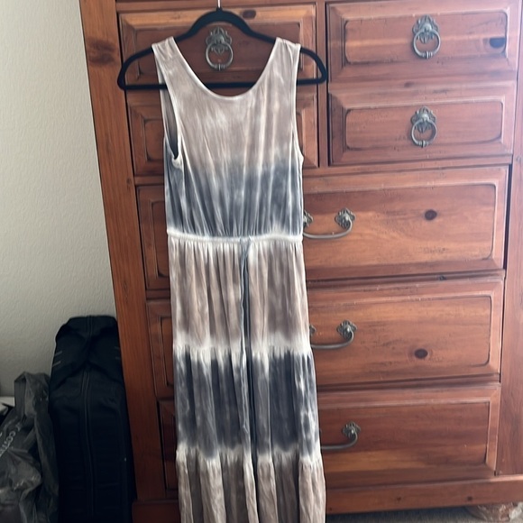 Hem & Thread Women’s Tan And Blue Tie Dye Dress Size Small NWT - Picture 4 of 10